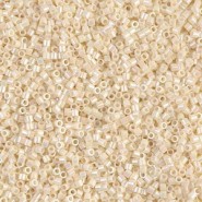 Miyuki delica beads 15/0 - Opaque cream ab DBS-158